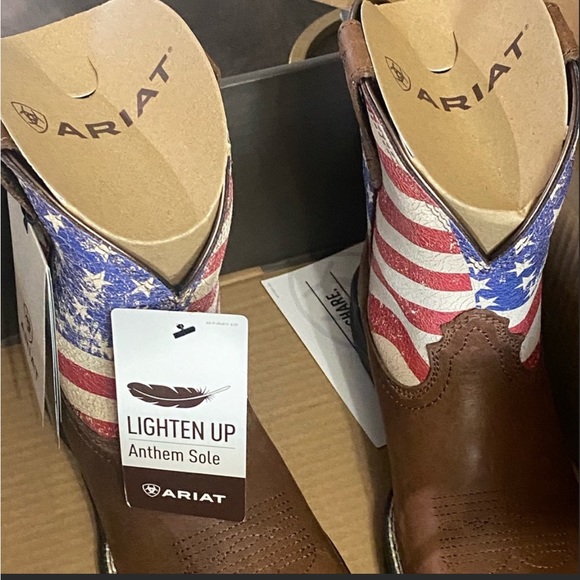 Ariat Shoes - NEW in box Ariat Patriot American Flag Oil/Slip resistant Western Boot